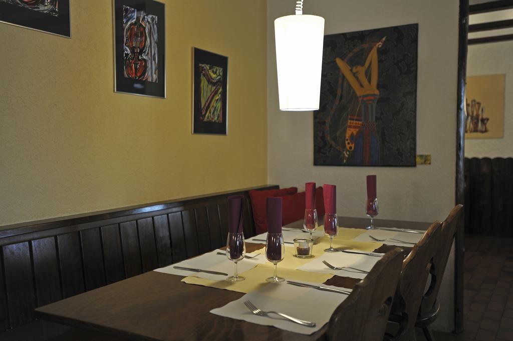 Hotel Restaurant Le Chalet Cortaillod Exterior foto