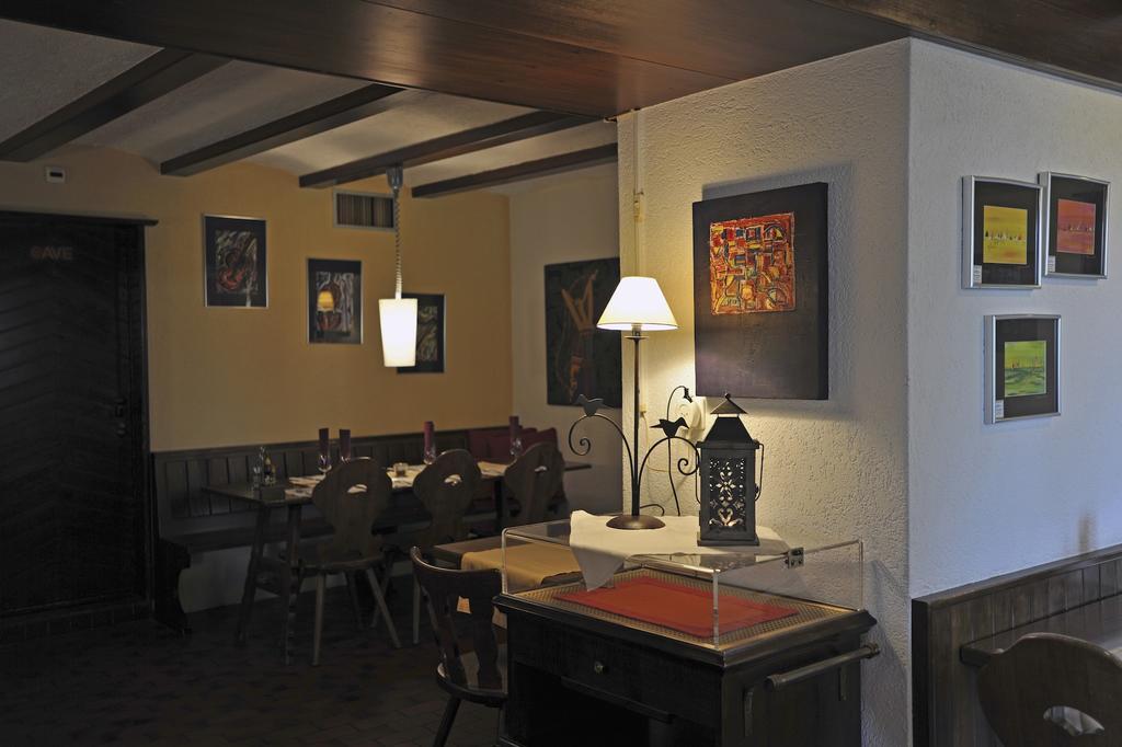 Hotel Restaurant Le Chalet Cortaillod Exterior foto