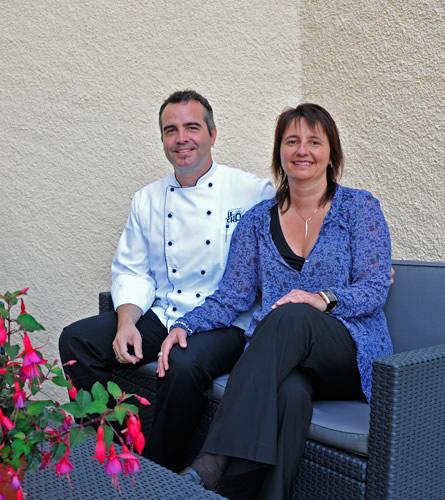 Hotel Restaurant Le Chalet Cortaillod Exterior foto